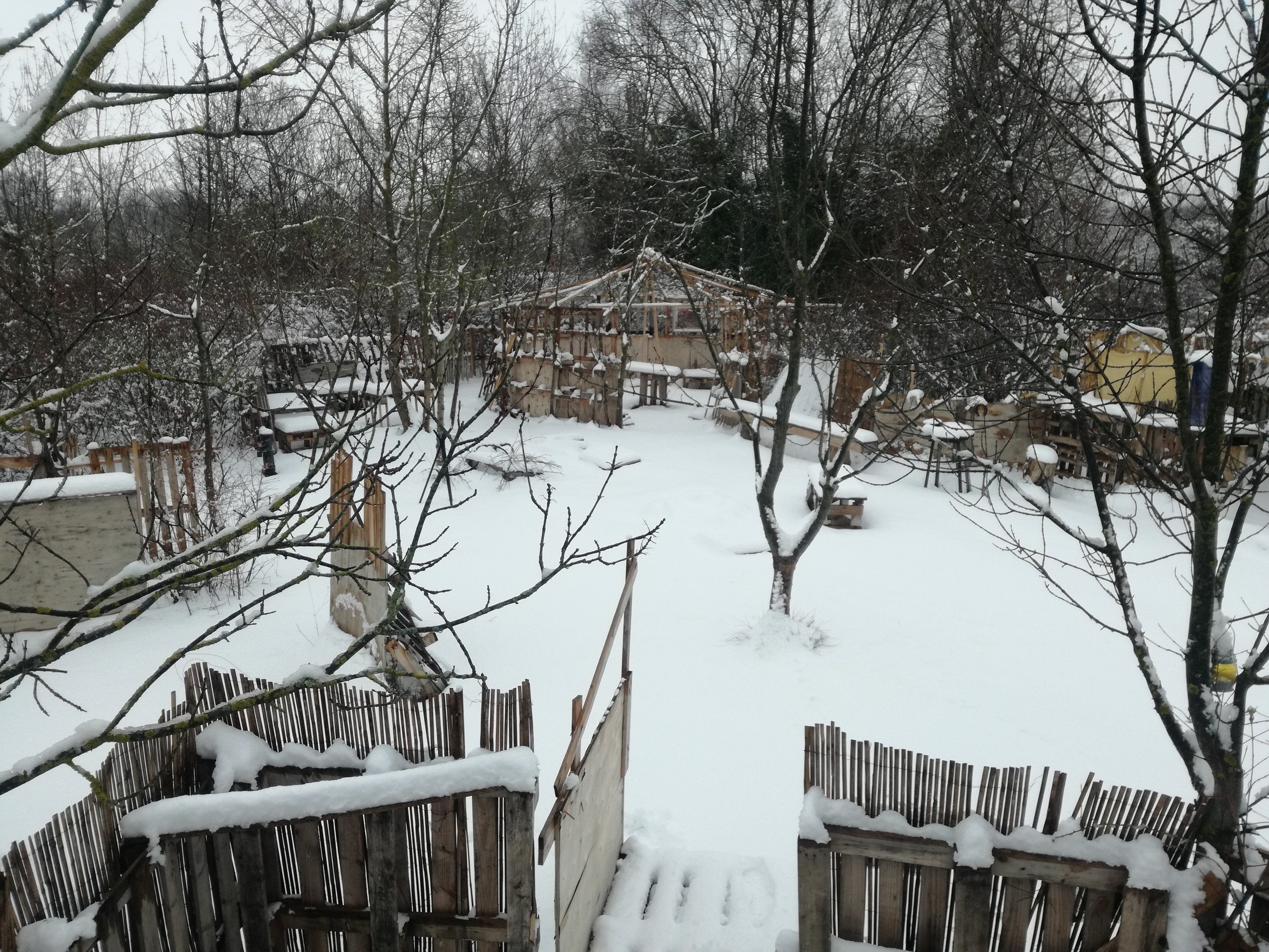 micro-gn-kla-henera-le-dedale-des-egares-(chap-2) - terrain-neige-2.jpg